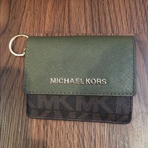Michael Kors Mini Wallet